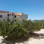 Saric 2 * Jadrija