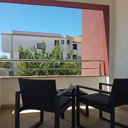 Appartement Saric 2 *